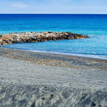 In Relax A 200 Metri Da Mare E Centro لوانو